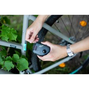 M-WAVE Lock 'N 'Roll D 24.9 multifunctional lock M-WAVE Lock 'N 'Roll D 24.9 multifunctional lock